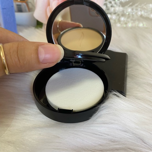 SEPHORA MATTE PERFECTION POWDER FOUNDATION COLOR 20 NEUTRAL BEIGE 7.5g/0.26 OZ - Picture 4 of 4